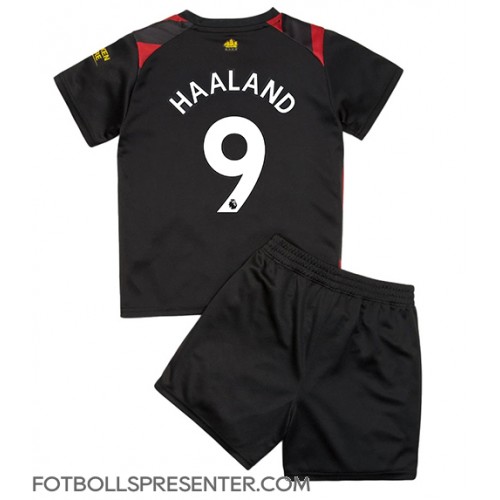 Manchester City Erling Haaland #9 Bortatröja Barn 2022-23 Kortärmad (+ korta byxor)